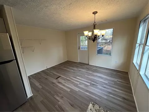105 Chantilly Cir, Starr, SC 29684 photo 8