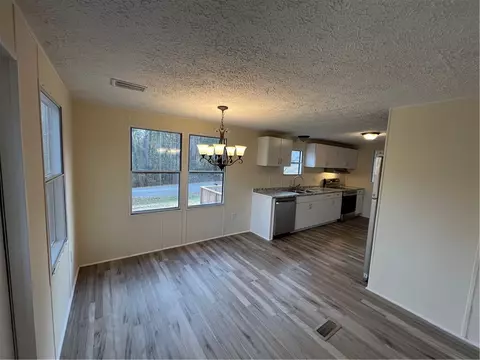 105 Chantilly Cir, Starr, SC 29684 photo 9