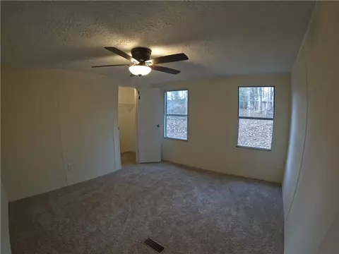 105 Chantilly Cir, Starr, SC 29684 photo 24
