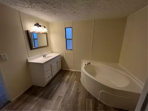 105 Chantilly Cir, Starr, SC 29684 photo 16