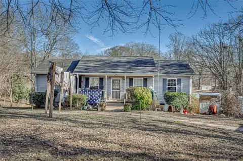 152 Isley Ct, Easley, SC 29640