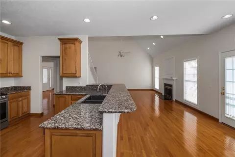 110 Hallmark Ln, Easley, SC 29640 photo 15