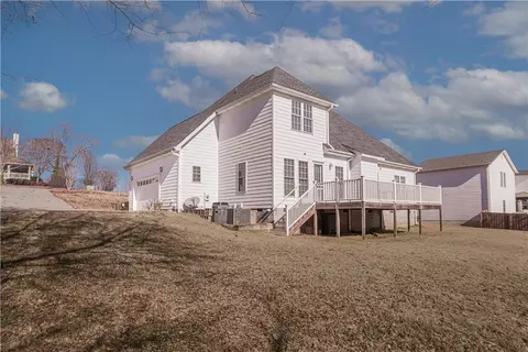 110 Hallmark Ln, Easley, SC 29640 photo 4