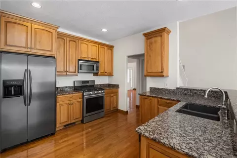 110 Hallmark Ln, Easley, SC 29640 photo 16