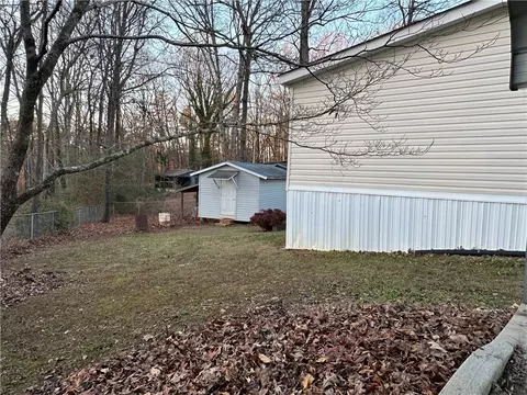 236 Dickard Rd, Seneca, SC 29672 photo 6