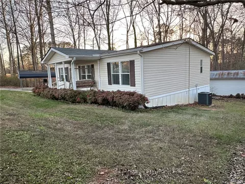 236 Dickard Rd, Seneca, SC 29672 photo 2
