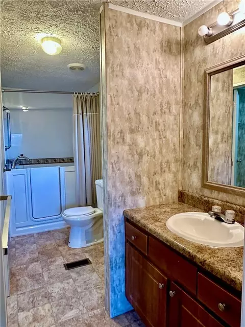 236 Dickard Rd, Seneca, SC 29672 photo 14