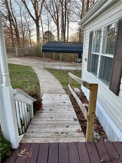 236 Dickard Rd, Seneca, SC 29672 photo 7