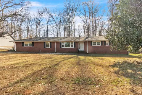 1530 Sandy Springs Rd, Pendleton, SC 29670