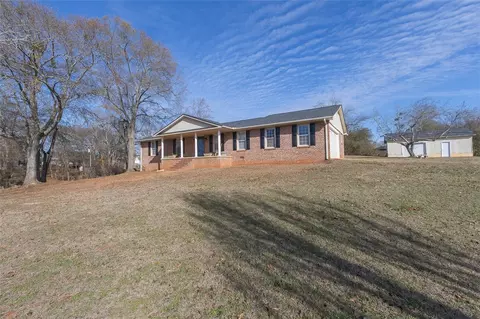 904 Parkwood Dr, Anderson, SC 29625