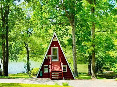 185 A-frame Rd, Iva, SC 29655