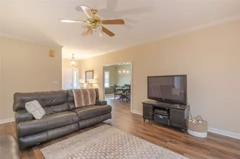 202 Smithfield Dr, Anderson, SC 29621 photo 4