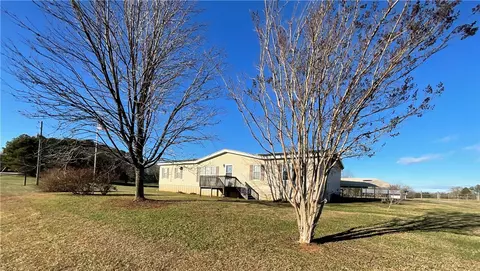 105 Pumpkin St, Seneca, SC 29678