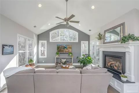 107 Mapleleaf Way, Seneca, SC 29672 photo 5