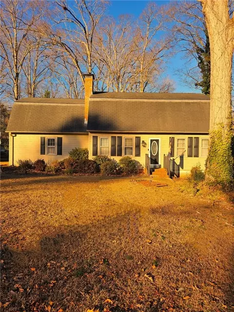 302 Meadow Park Dr, Anderson, SC 29625