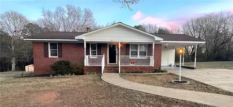 407 Friendship Church Rd, Honea Path, SC 29654