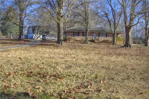 3388 Burnt Mill Creek Rd, Laurens, SC 29360