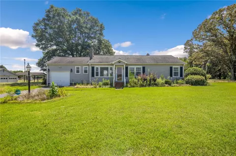 428 Apple Valley Rd, Duncan, SC 29334