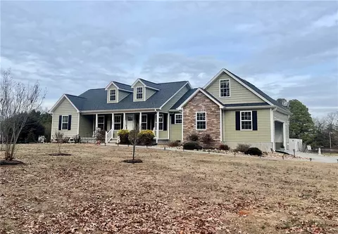 125 Oak Forest Trl, Seneca, SC 29678