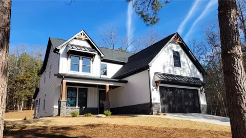 1113 Bay Dr, Fair Play, SC 29643