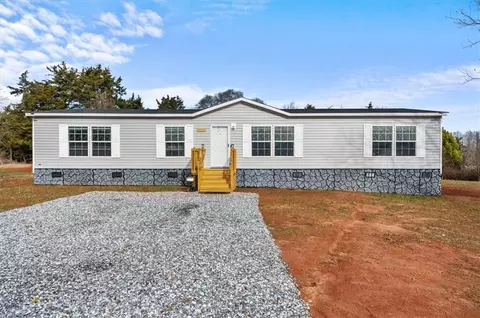 122 Arabian Way, Anderson, SC 29626