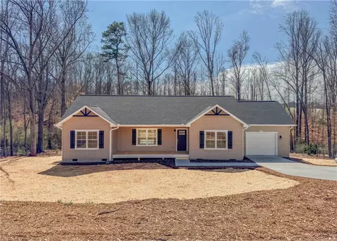 209 Dalton Rd, Seneca, SC 29678