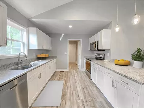 209 Dalton Rd, Seneca, SC 29678 photo 9