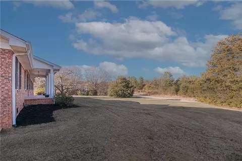 320 Crosswell School Rd, Easley, SC 29640 photo 7
