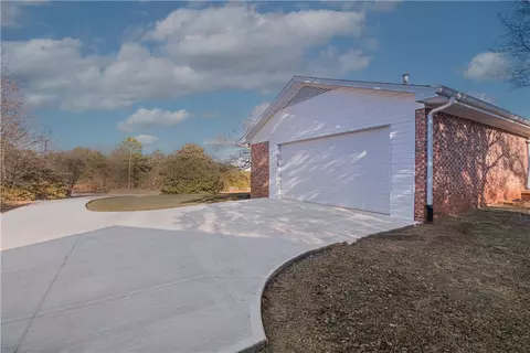 320 Crosswell School Rd, Easley, SC 29640 photo 10