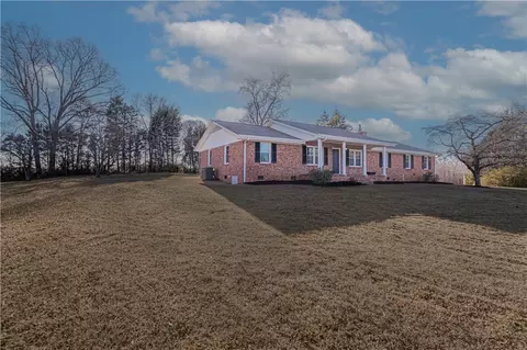 320 Crosswell School Rd, Easley, SC 29640 photo 8