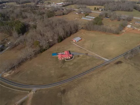 190 Johnny Long Rd, Iva, SC 29655