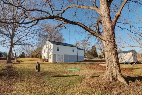 301 S Pine St, Walhalla, SC 29691 photo 27