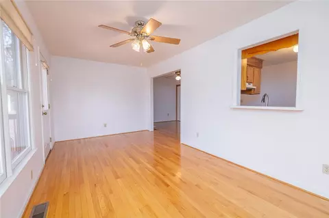 112 Kennemore St, Central, SC 29630 photo 10