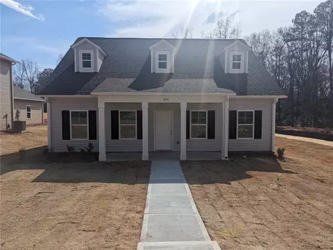 1014 Fairfield Dr, Seneca, SC 29678