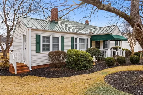 310 Tindal Rd, Greenville, SC 29617