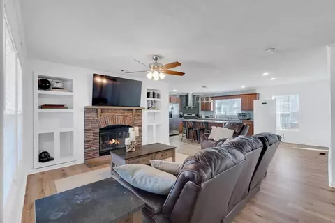 153 Lesley Rd, Pelzer, SC 29669 photo 2