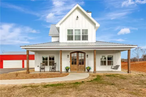 725 Wilton E Hall Rd, Starr, SC 29684