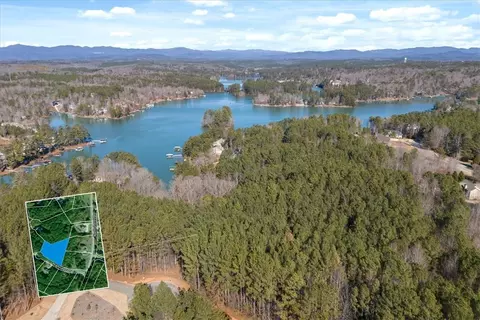 210 Highridge Dr, Seneca, SC 29672