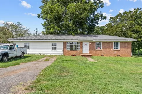 117 Walnut St, Central, SC 29630