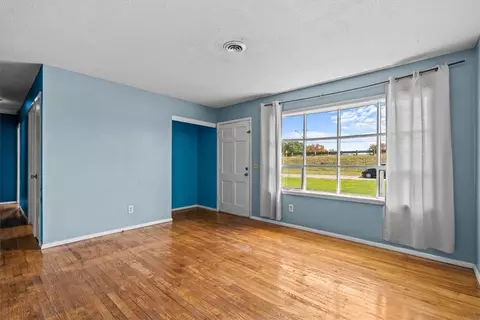 117 Walnut St, Central, SC 29630 photo 5