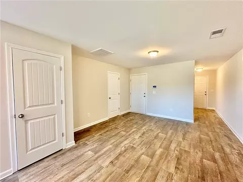 201 Samuel St, Pendleton, SC 29670 photo 5