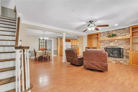 101 E Knoxtowne Rd, Easley, SC 29642 photo 4