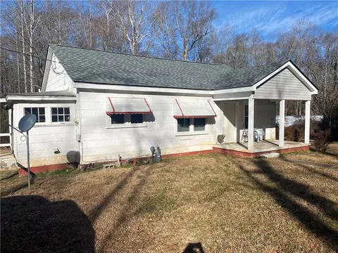 402 Hope Ave, Seneca, SC 29678