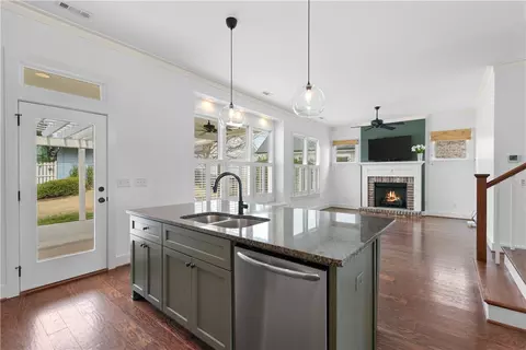 605 Pershing Ave, Clemson, SC 29631 photo 9