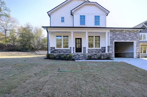 321 Thompson St, Pendleton, SC 29670 photo 2