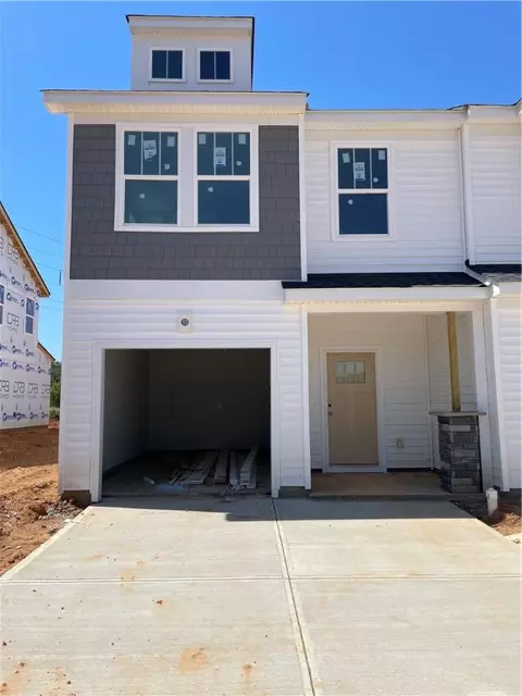 214 Marston Ln, Greenville, SC 29617