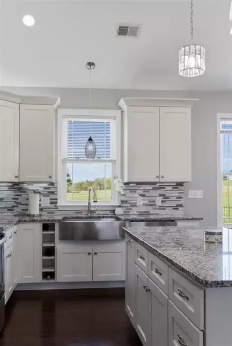 1312 Falcons Dr, Walhalla, SC 29691 photo 6