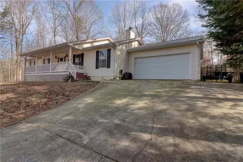 937 N Crestview Dr, Seneca, SC 29678