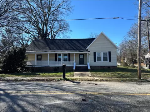 345 Tribble St, Anderson, SC 29625