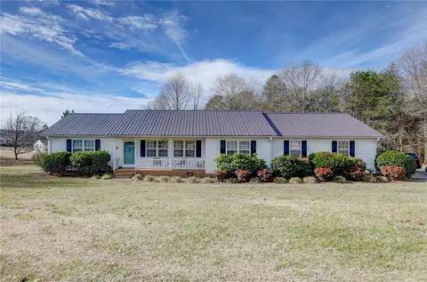 205 Virginia Ln, Easley, SC 29640